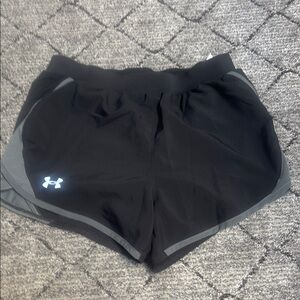 Under Armour Black and Gray Athletic Shorts Lightweight Elastic Waist